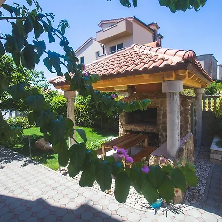 Mec & Tik * スプリト