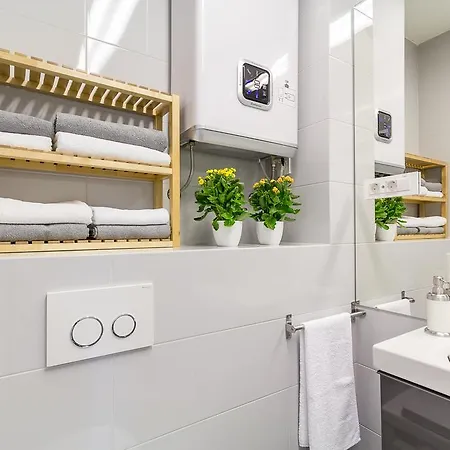 Mec & Tik 아파트 *