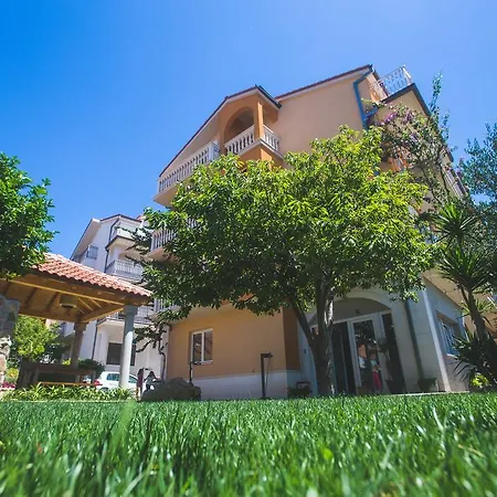 Апартаменты Mec & Tik