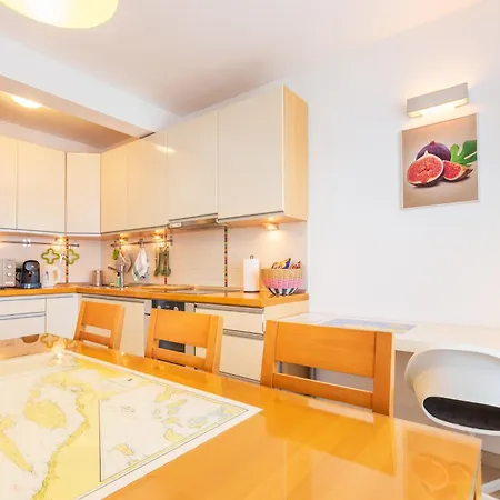 Mec & Tik דירה *